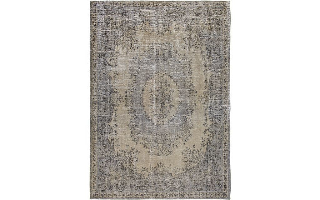 9138_colonna_taupe_flatdown_rgb