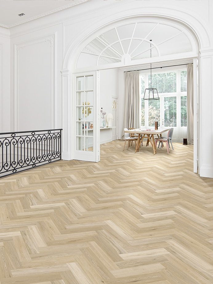 763_Interfloor-Dynamic-Wood-XL-Fishbone_Kleur-F48_Living-Hal-XL-visgraatvloer