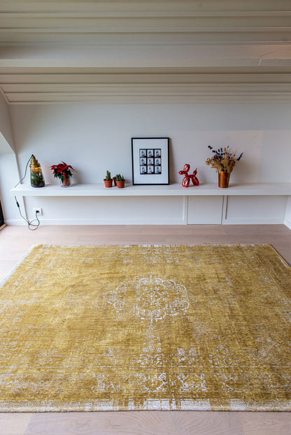 Spring Moss 9145 - Medallion Collection