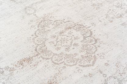 Salt & Pepper 8383 - Medallion Collection