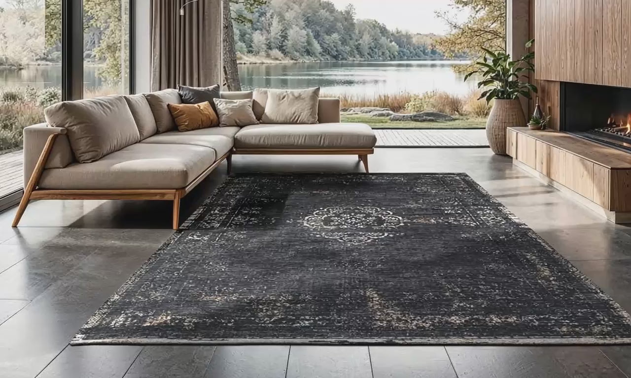 Mineral Black 8263 - Medallion Collection